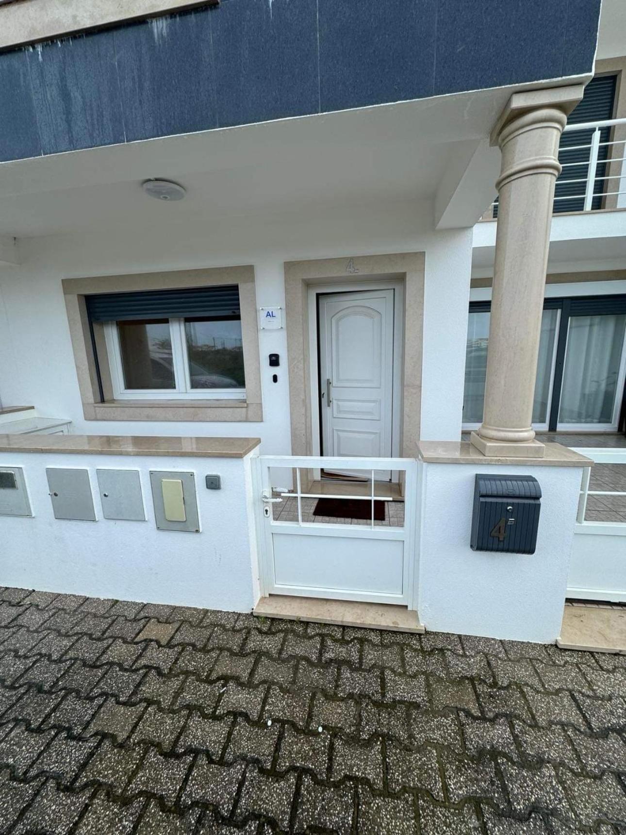 Sunny Baleal Guesthouse Ferrel  Exterior photo